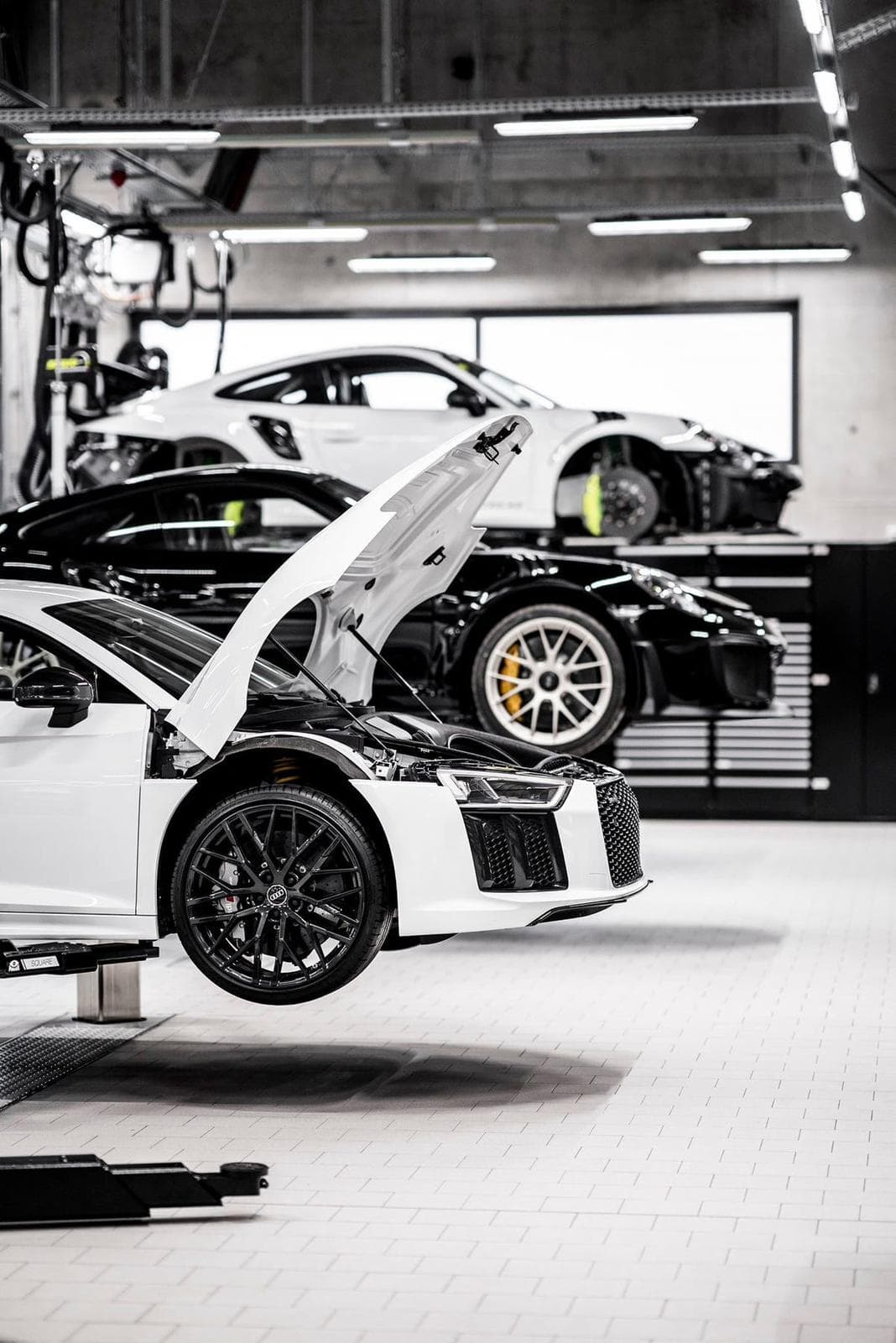 Premium Sportwagen-Werkstatt — Wartung & Service bei Olympic Sport Cars